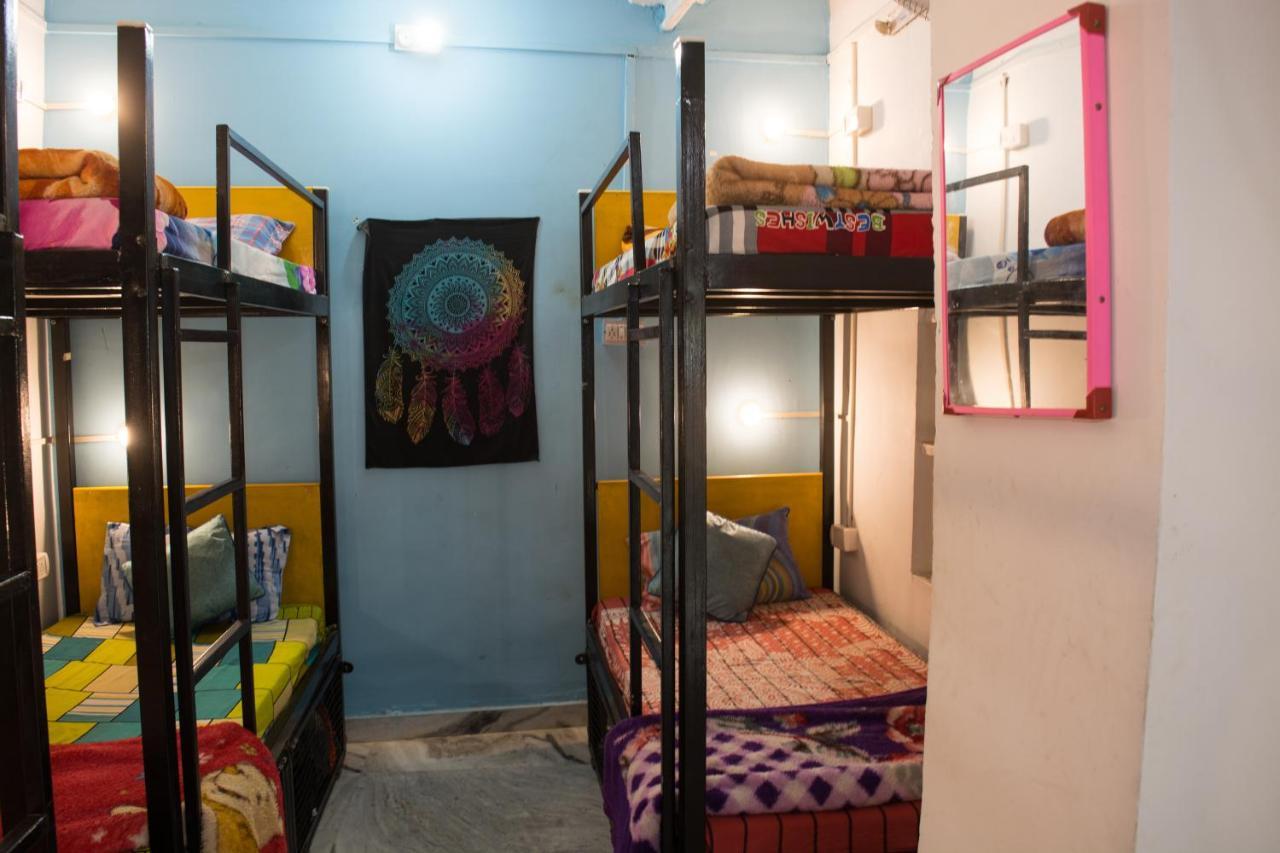 A Pousada 12 Monks Backpackers Community Pushkar Exterior foto