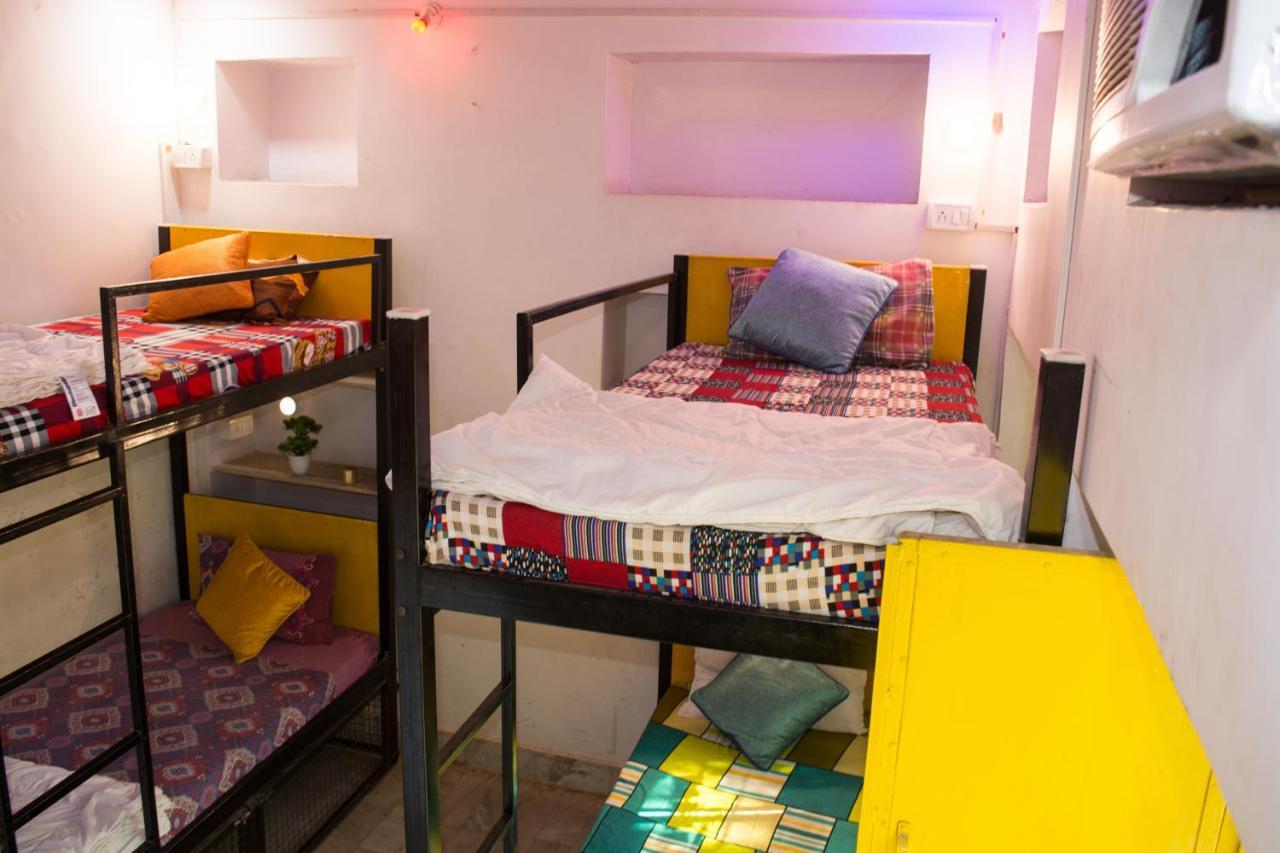 A Pousada 12 Monks Backpackers Community Pushkar Exterior foto