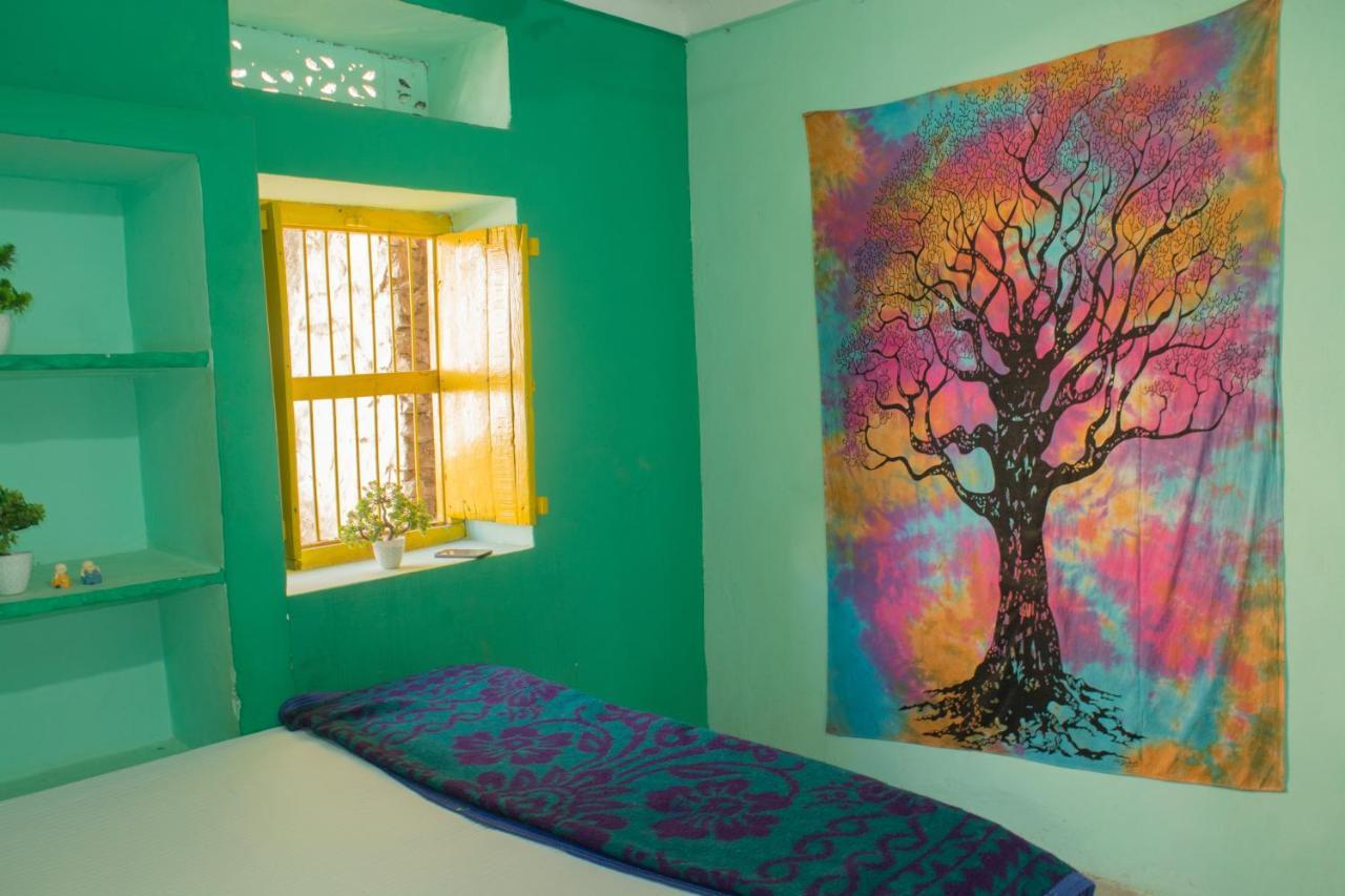 A Pousada 12 Monks Backpackers Community Pushkar Exterior foto