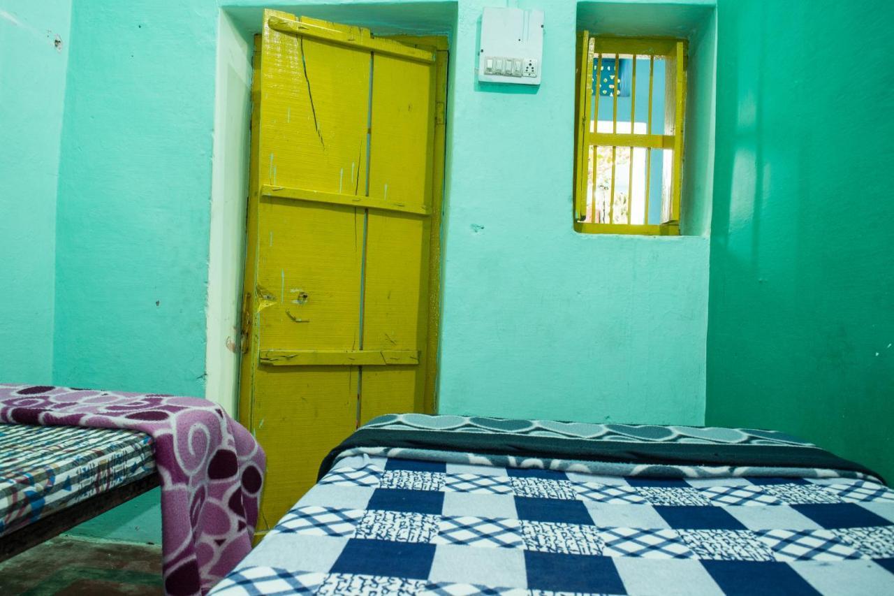 A Pousada 12 Monks Backpackers Community Pushkar Exterior foto