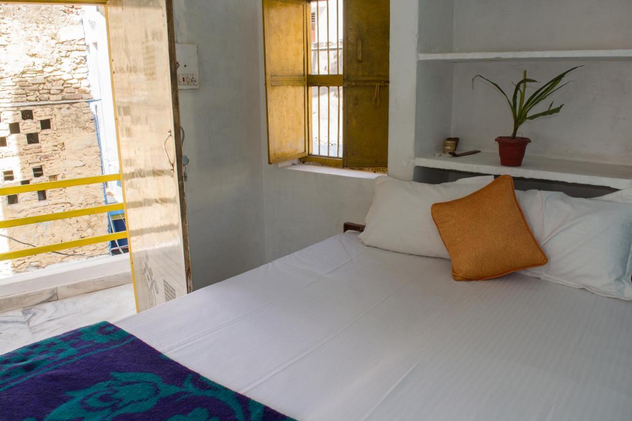 A Pousada 12 Monks Backpackers Community Pushkar Exterior foto