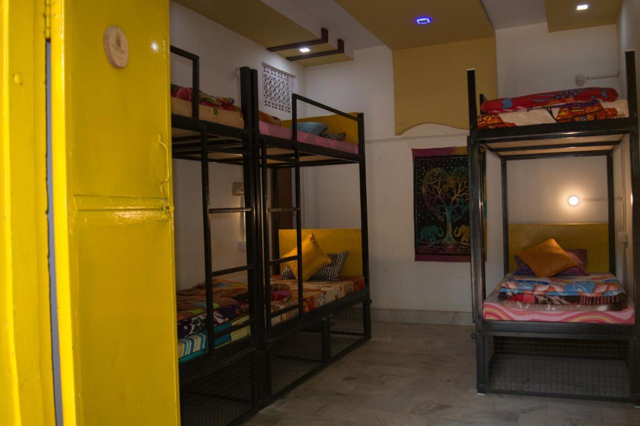 A Pousada 12 Monks Backpackers Community Pushkar Exterior foto