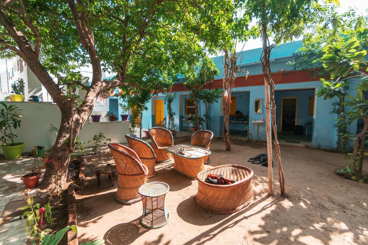 A Pousada 12 Monks Backpackers Community Pushkar Exterior foto